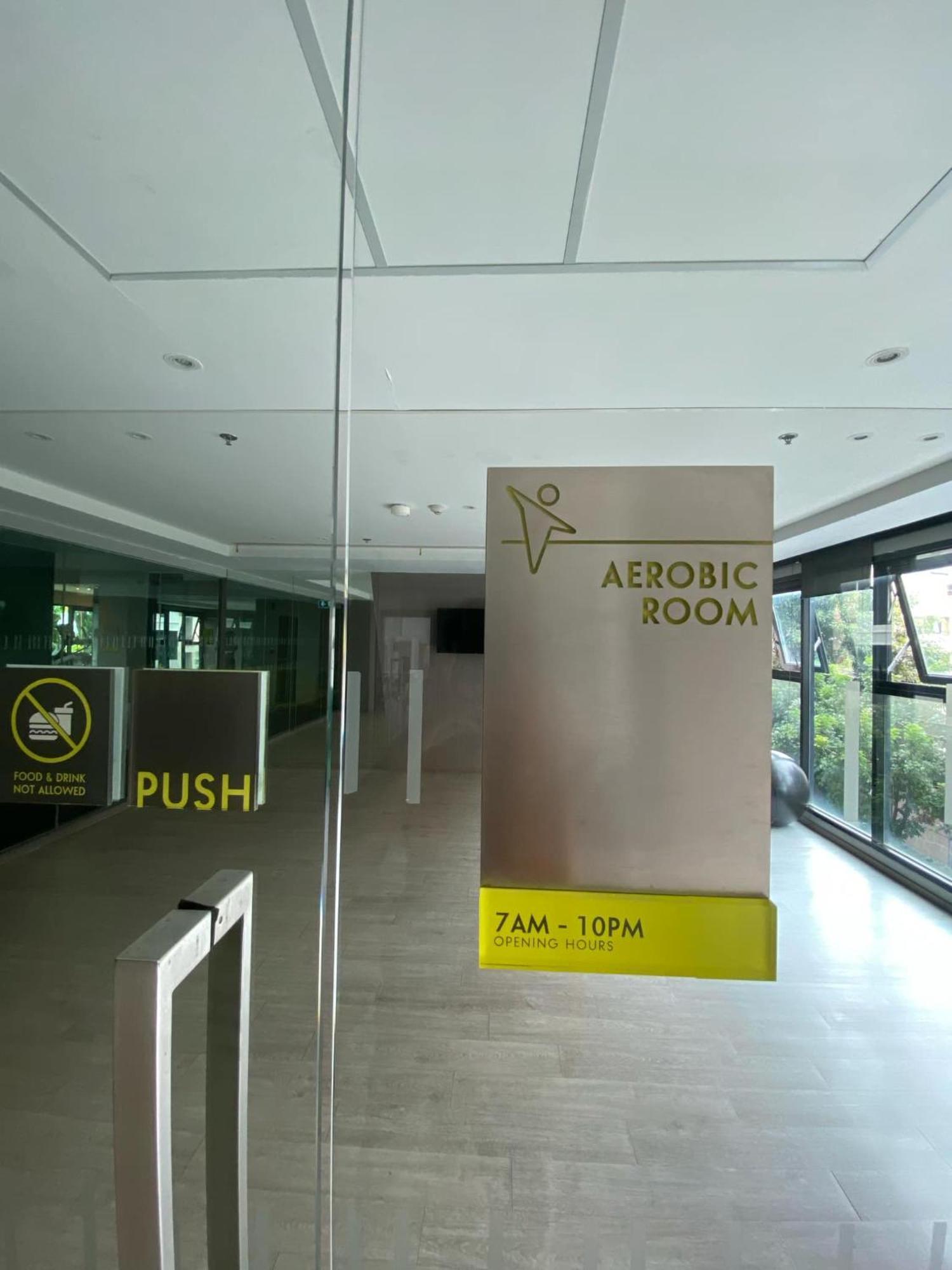 The Base In Apartemen